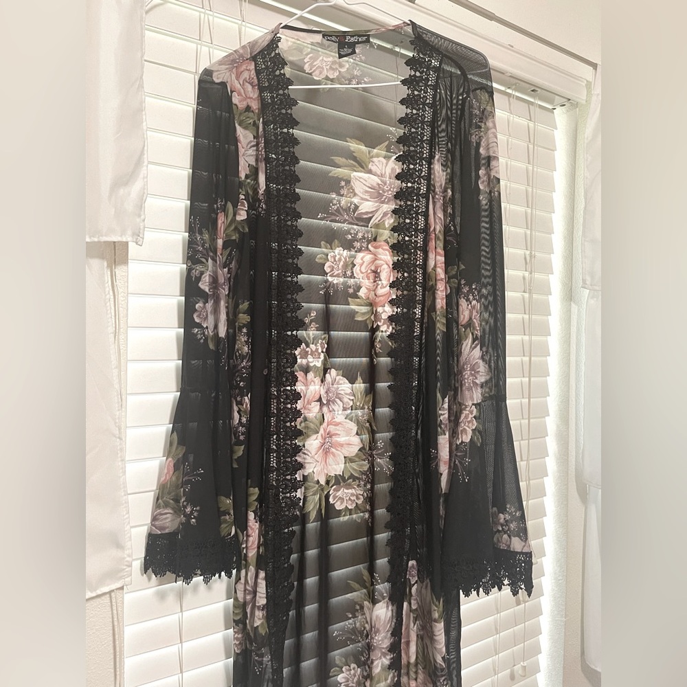 Floral and lace covering